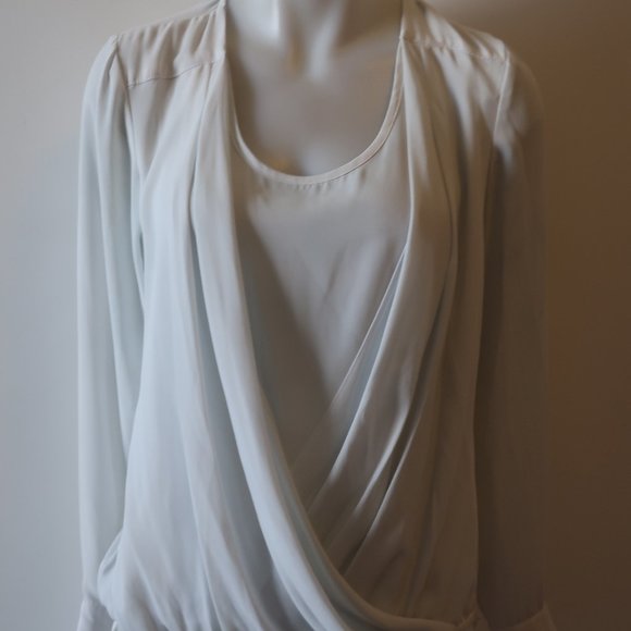 NEIMAN MARCUS LIGHT GREEN LONG SLEEVE BLOUSE SZ S - Picture 4 of 9